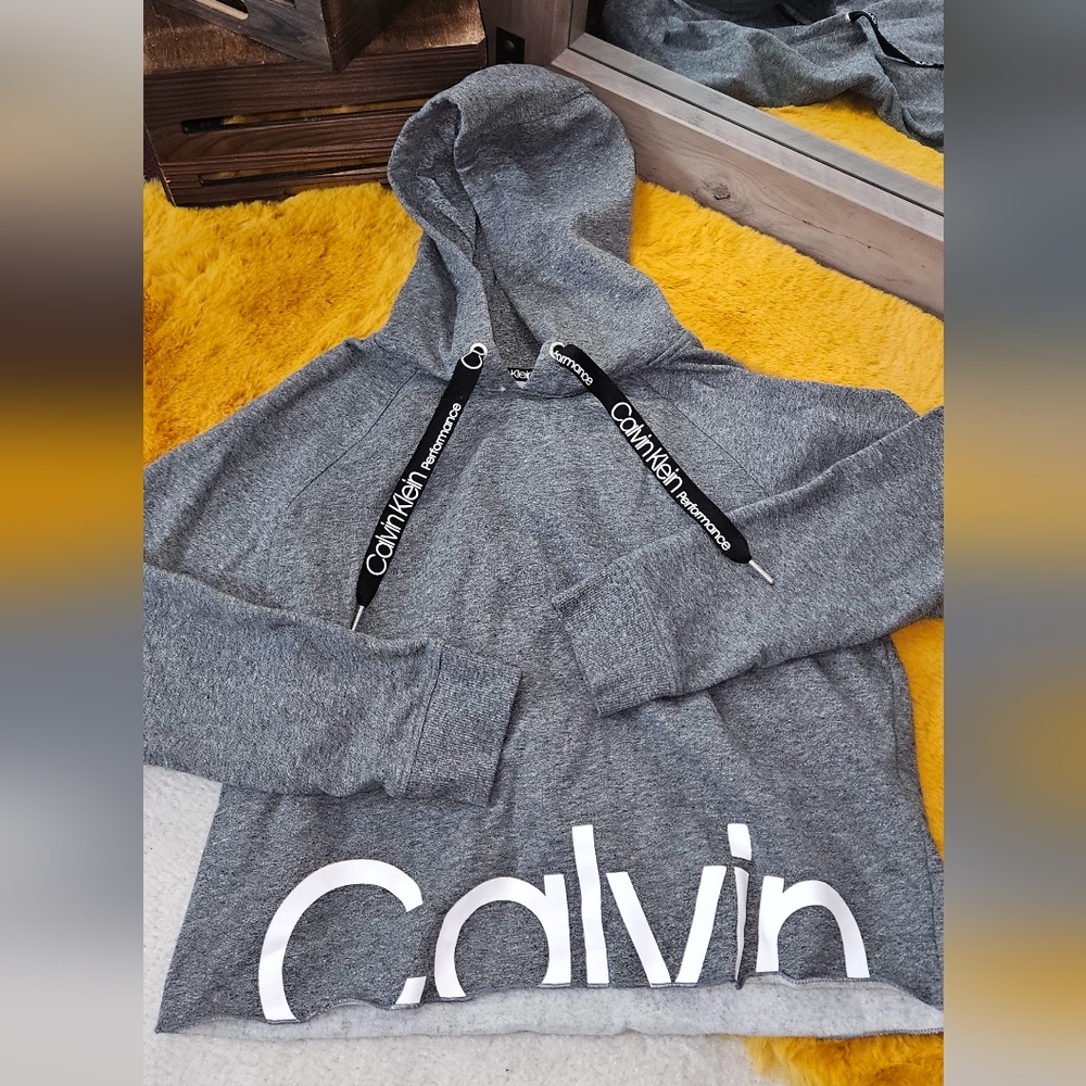 Calvin Klein Crop Hoodie